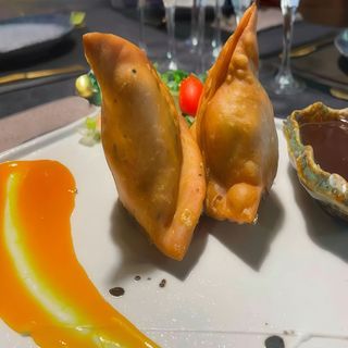 Chaat Samosa (2 Uds.)