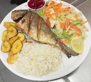 Pescado Frito Hondureño