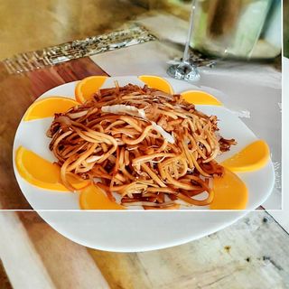 38 Nudle sa piletinom