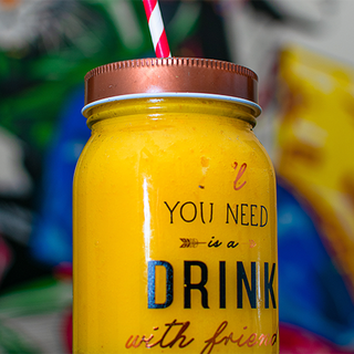 Zumo carnaval (16 oz.)