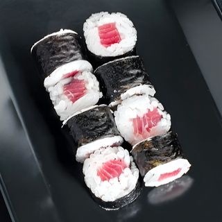 Tuna hosomaki