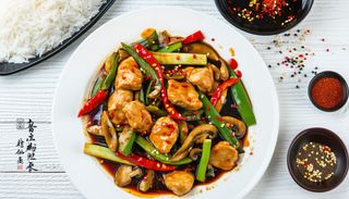 Pui cu bambus, ciuperci si orez basmati (putin picant)