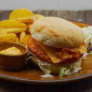 Bacon Cheese Crispy Burger