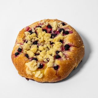 Brioche de Crema y Arándanos