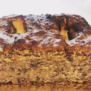 Apple Cake. Ración 100 Grs.