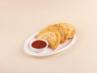 Чебуреки с курочкой и сыром (150 гр.)