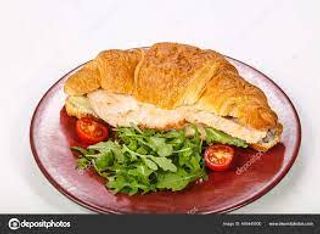72 Croisant De Pechuga de Pollo