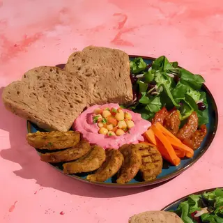 Falafel & Hummus Red Velvet (Plant Based)