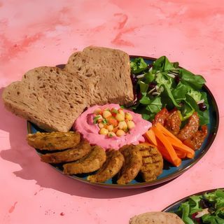 Falafel & Hummus Red Velvet (Plant Based)