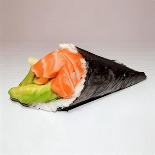 45. Temaki Salmón