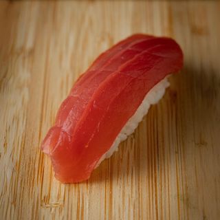 Tuna Nigiri // Nigiri de Atún