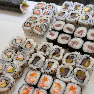 Bandeja Futomakis a gusto pequeña 8 piezas