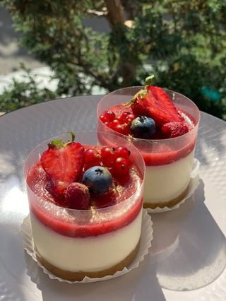 Чізкейк з ягідним желе (180г)