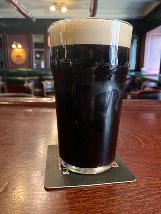 Corvin Stout (1l)/корвін Стаут  (1л)