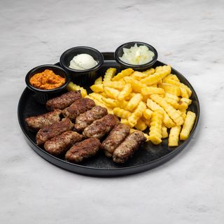 Shall we Ćevapi sa pomfritom