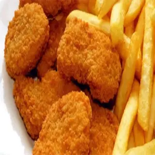 Nuggets De Pollo Con  Patatas Y Refresco