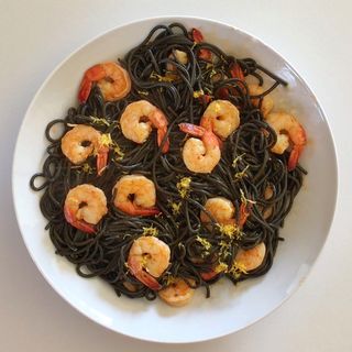 Spaghetti Nero Di Sepea Sauce Blanche