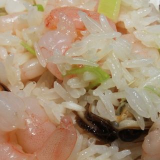 Orez cu fructe de mare