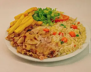 Riso con kebab