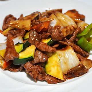 49. Ternera Con Salsa De Ostras