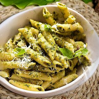 Boiled pasta with Pesto sause 