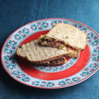 Tosta de Ovo com Bacon