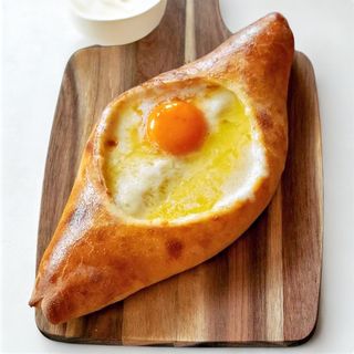 Khachapuri