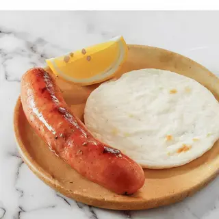 chorizo con arepa