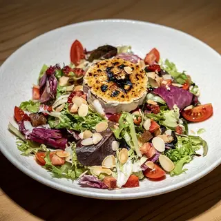 Ensalada tibia de queso de cabra