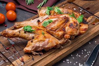 1/4 Pollo Con Arroz Y Ensalada