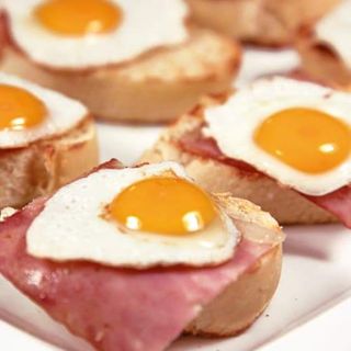 Huevos de Codorniz con Bacon