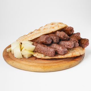 Ćevapi i lepinja