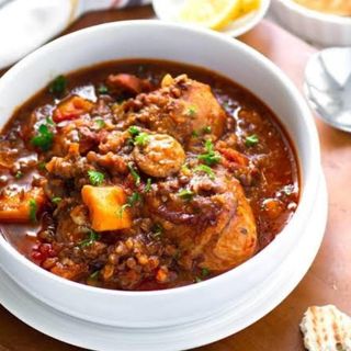 BEEF STEW(served with a choice of rice,chapati,chips,ugali)