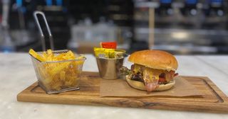 Burger De Ternera O Pollo