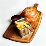  ბურგერი ქათმით, ყველის სოუსით და კარტოფილი ფრით/Burger with chicken, cheese sauce and french fries