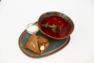 ბორში საქონლის ხორცით