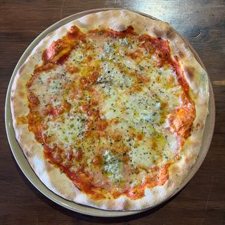 Pizza Quattro Formaggi (30 Cm.)
