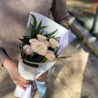 1 whyte pink rose