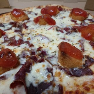 Pizza De Ubiña  (32 Cm.)