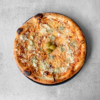 Quattro Formaggio pizza