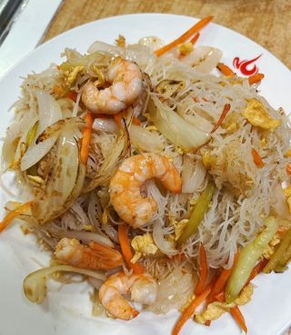 56. Fideos Chinos Fritos Con Gambas