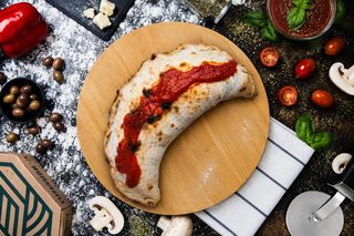 Pizza Calzone della casa (pizza impaturita)