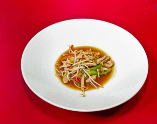 15. Zuppa di zha cai con maiale