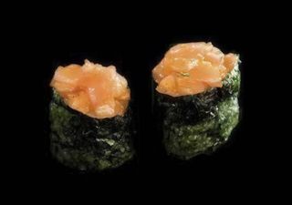 127 Spicy Shake 2pz Riso, Alga Nori, Tartare Di Salmone Crudo