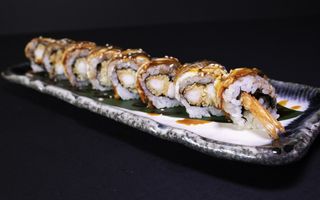 Uramaki dragon roll