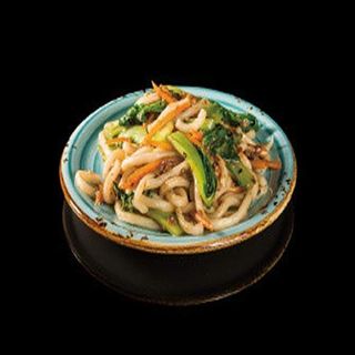 Udon saltati con verdure