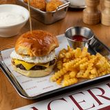 პიაჩერე ბურგერი