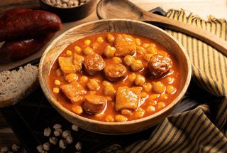 Callos con Garbanzos
