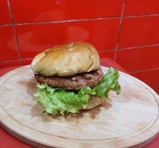 Špikovana pljeskavica