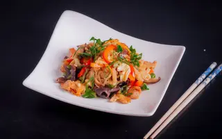 Харусаме з телятиною (300г)